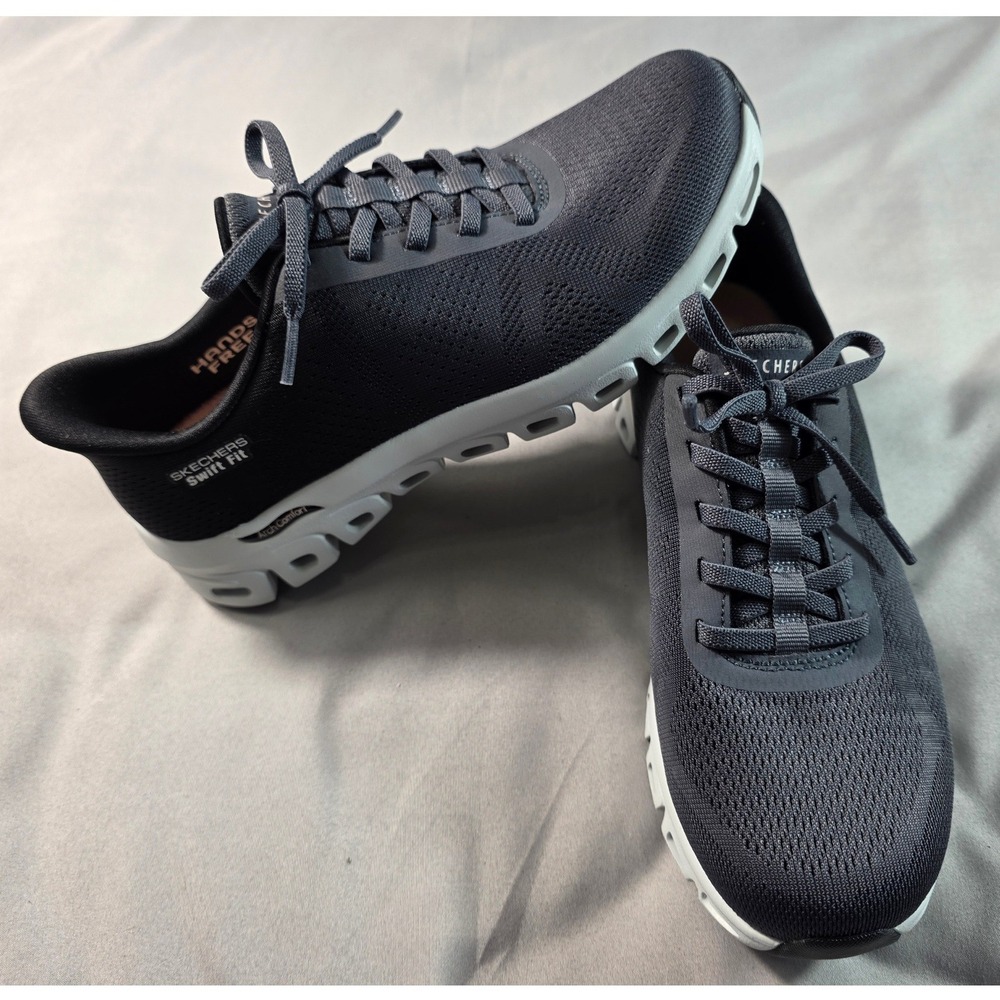 Skechers Swift Fit Slip on Women 8.5 Black Arch Casual Comfort Sneakers NEW